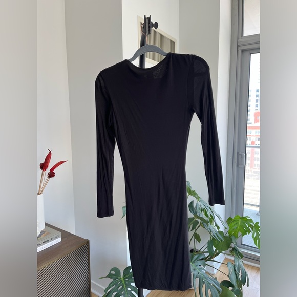 H&M Ruched Dress - Picture 2 of 3